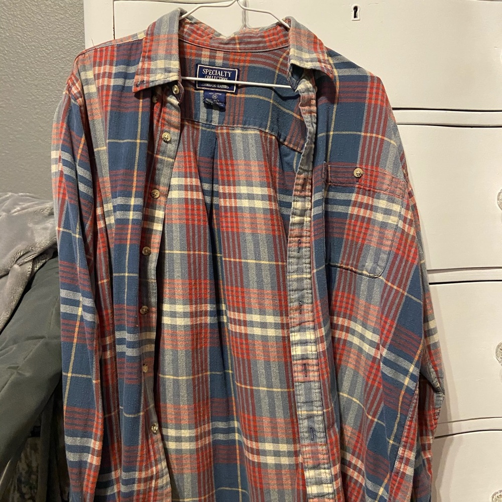 plaid button down longsleeves